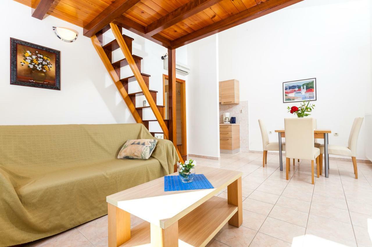 Villa Matic Vela Luka Bagian luar foto