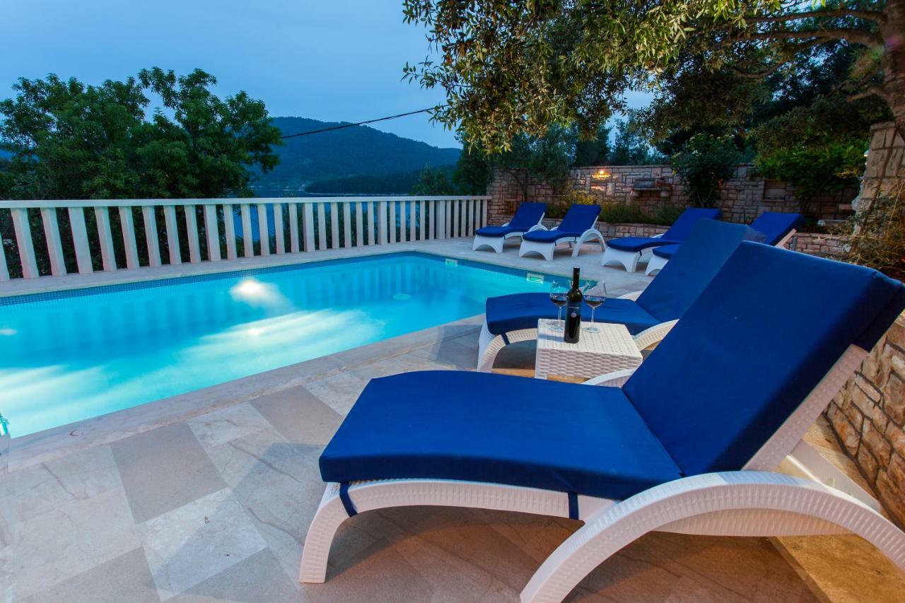 Villa Matic Vela Luka Bagian luar foto